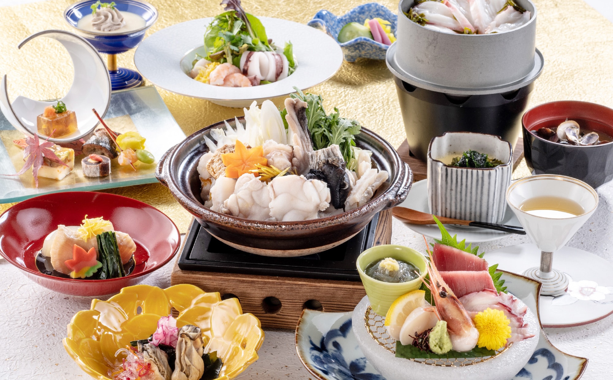 料理が並ぶ写真