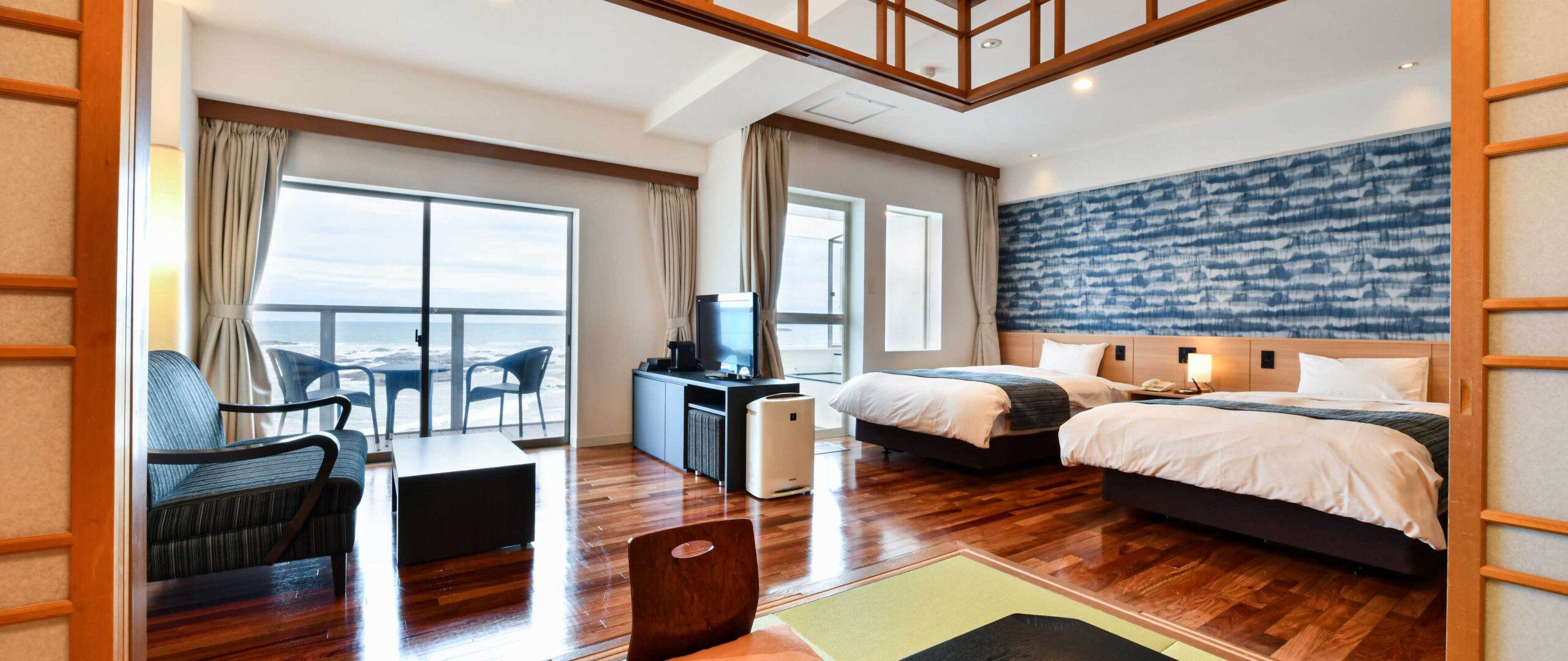 プレミアムルーム・朝日